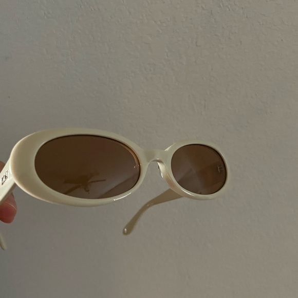 DMY STUDIOS VALENTINA IVORY SUNGLASSES - Picture 6 of 15